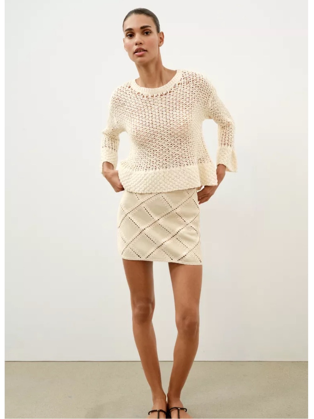 Zara Cream Crochet Diamond Mini Skirt - Picture 1 of 9